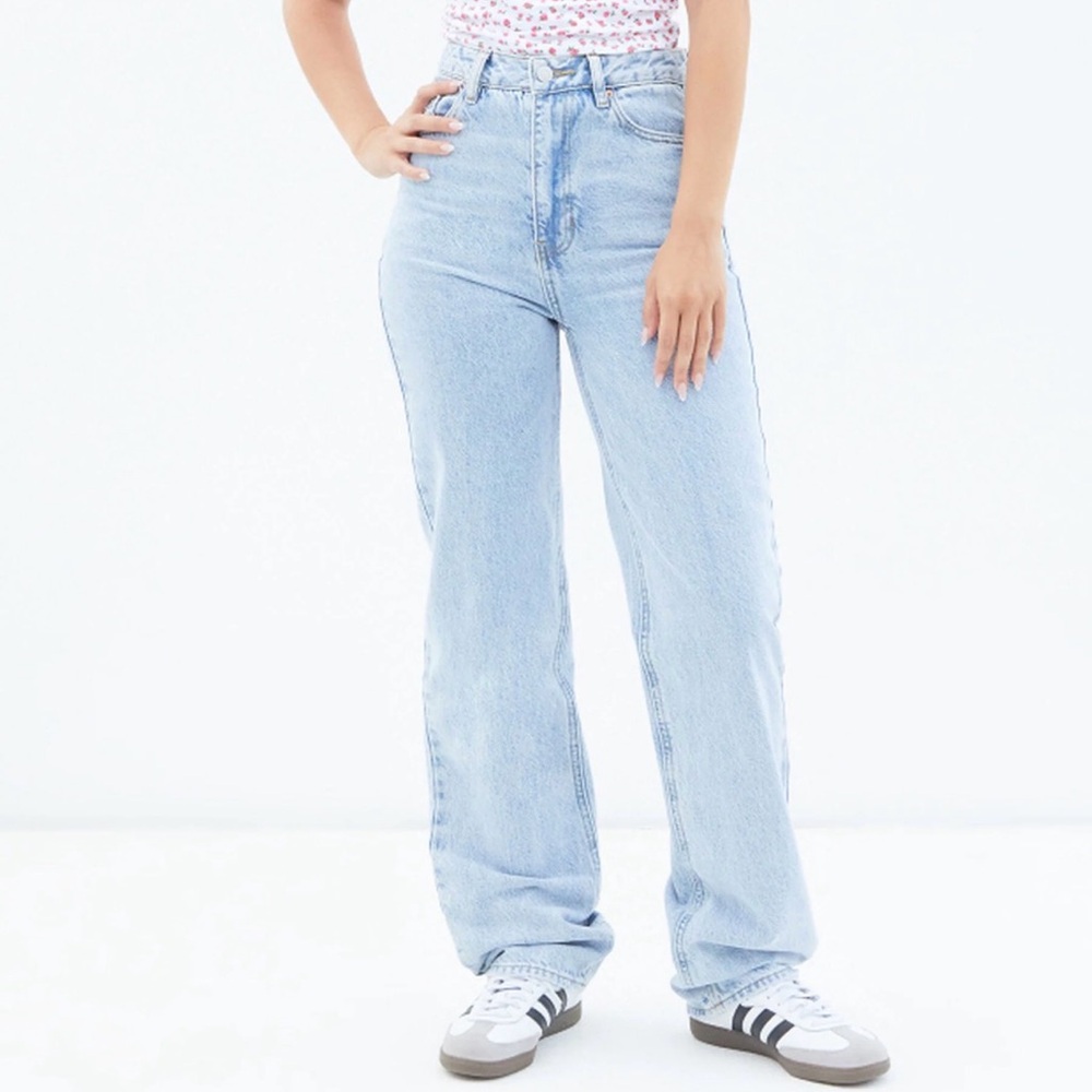 PacSun Light Blue ‘90s Boyfriend Jeans